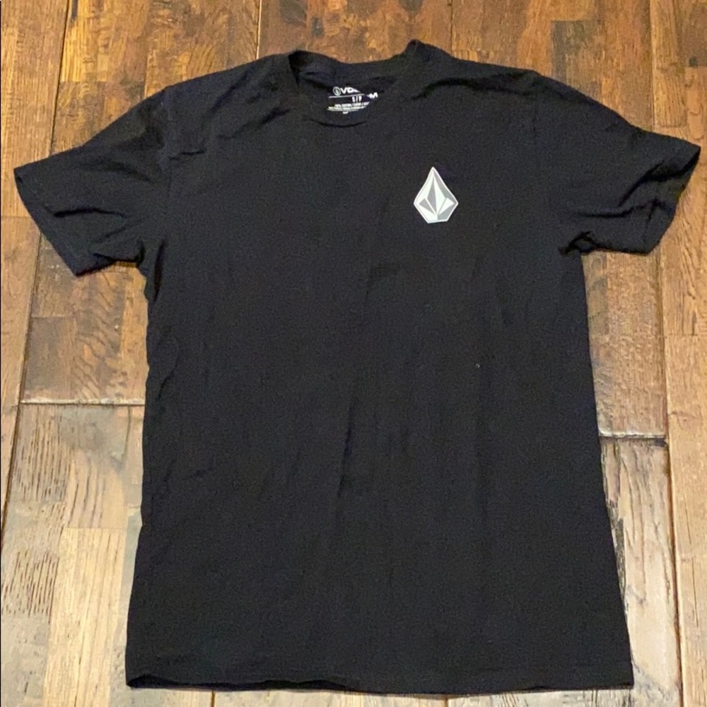 volcom t-shirt